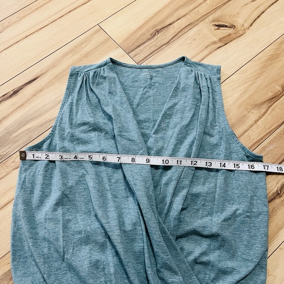 Garnet Hill Essential Banded Surplice Knit Blouson Tank Top Women's S Lt Blue - Picture 4 of 6